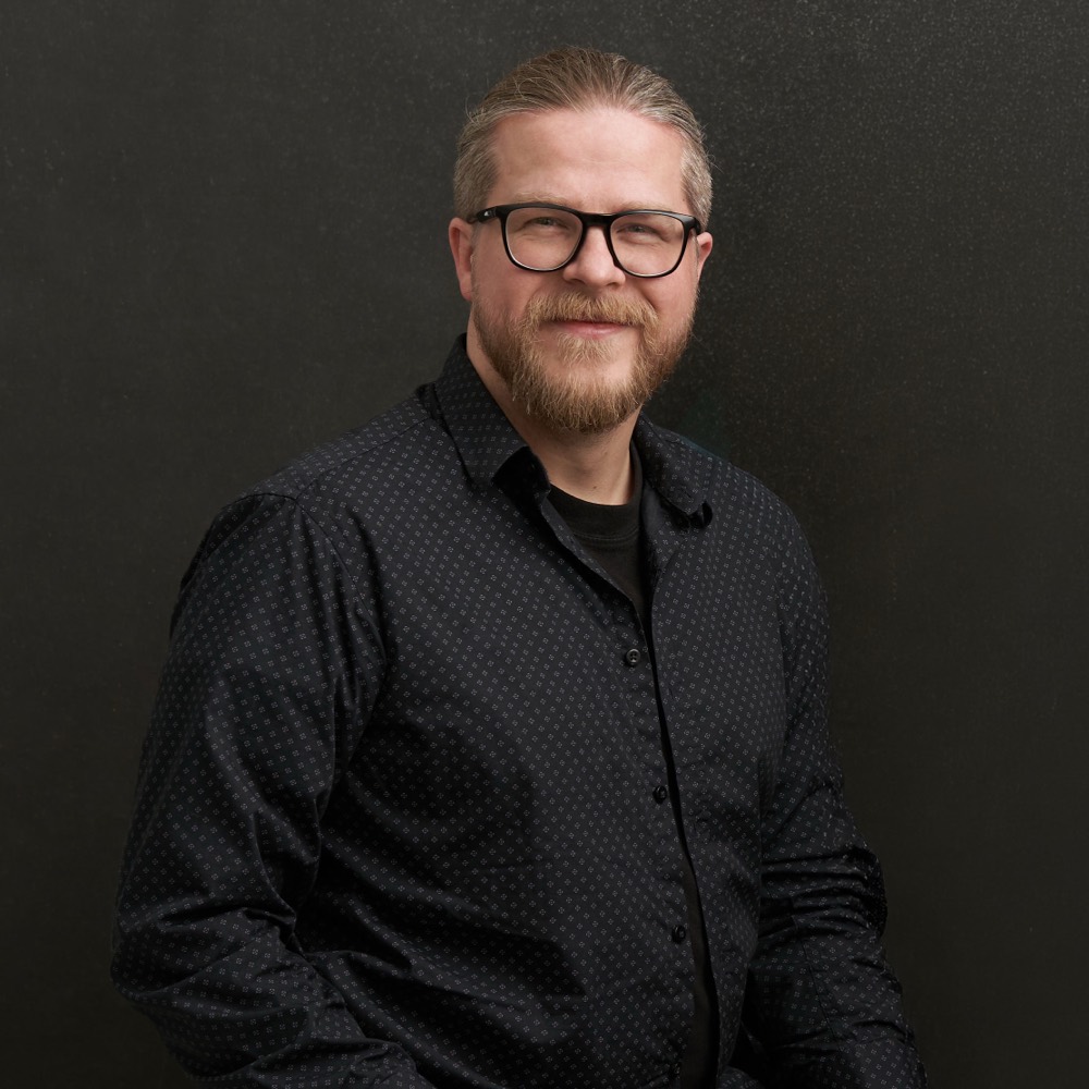 Filip Kuźniarz — moderator Męskiego Kręgu w Piekarach
